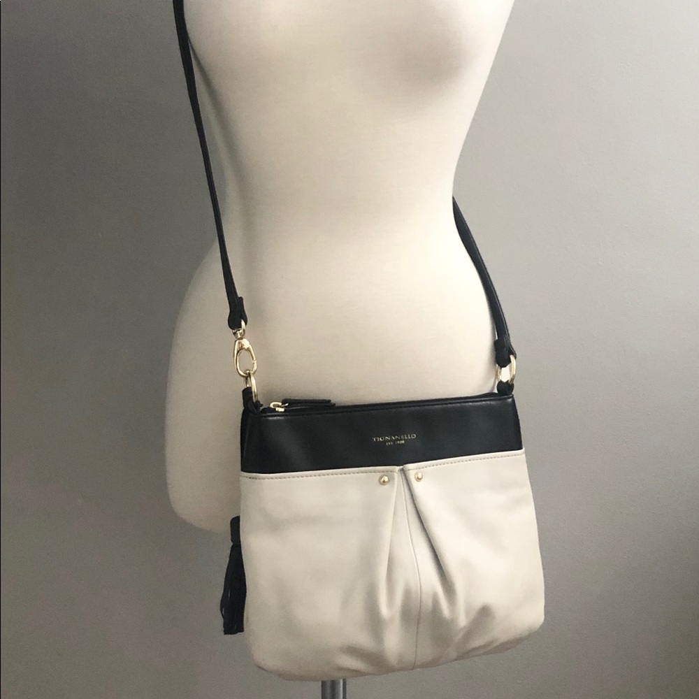 TIGNANELLO Leather Messenger Crossbody Bag